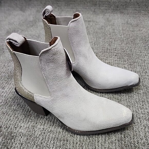 Ariat Shoes - Ariat Boots Bradley Snip Toe Suede Women's Size 6.5B New